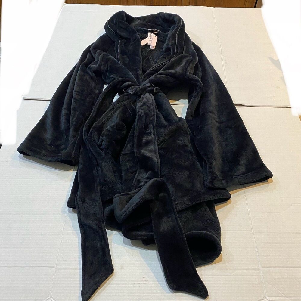 Victoria's Secret 11162549 Short Cozy Robe Sz XL/XXL Black NWT